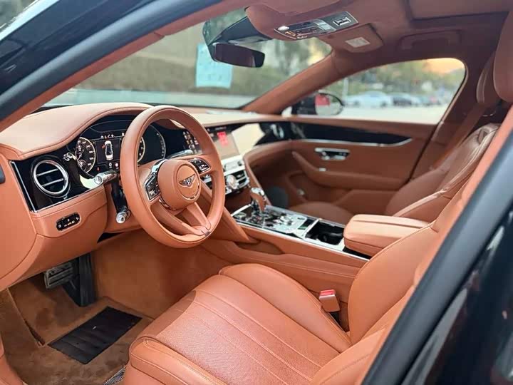 Фото 4 - Bentley Flying Spur