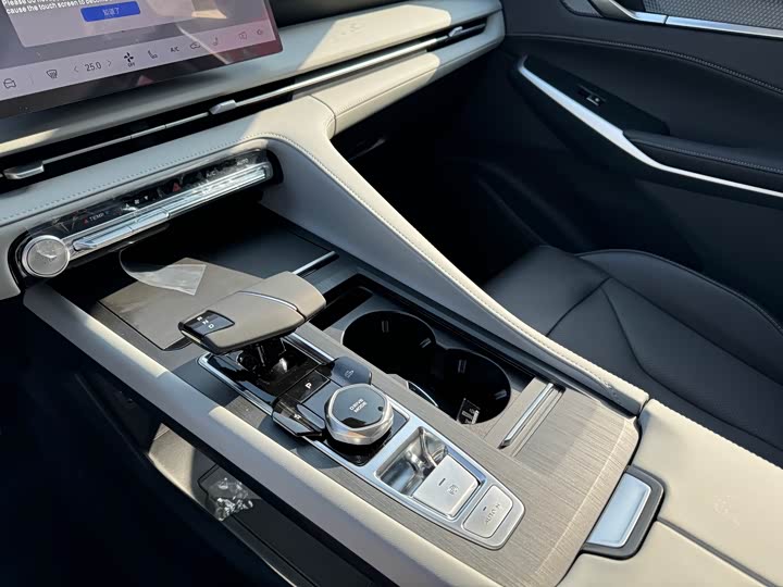 Фото 7 - Changan CS75 Plus