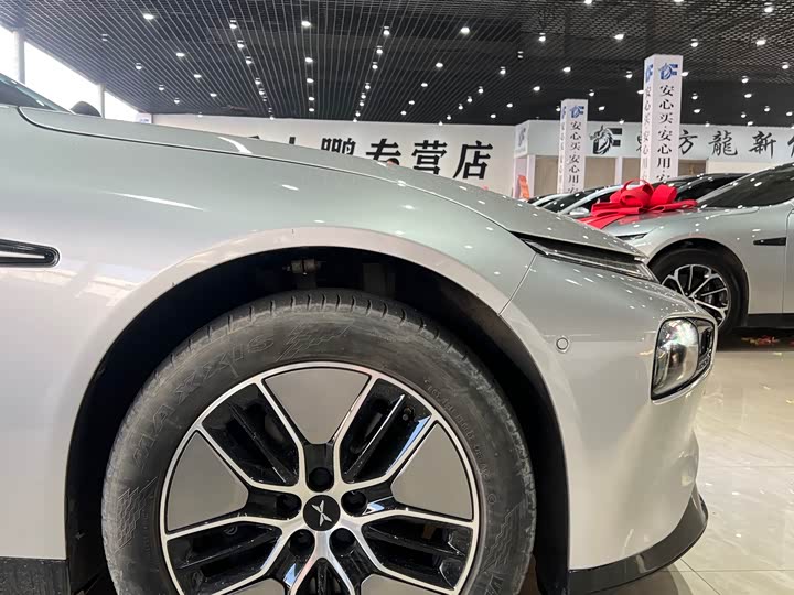 Фото 4 - XPeng P7