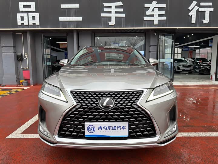 Фото 1 - Lexus RX