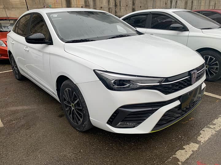 Фото 3 - Roewe i5