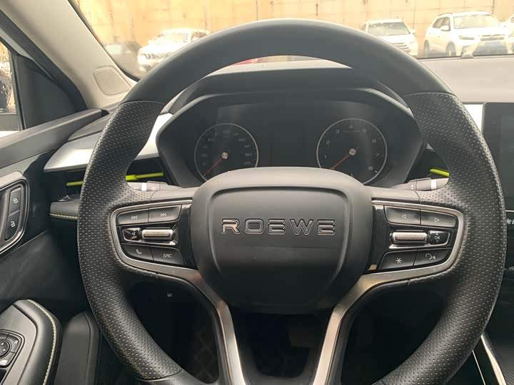 Фото 7 - Roewe i5