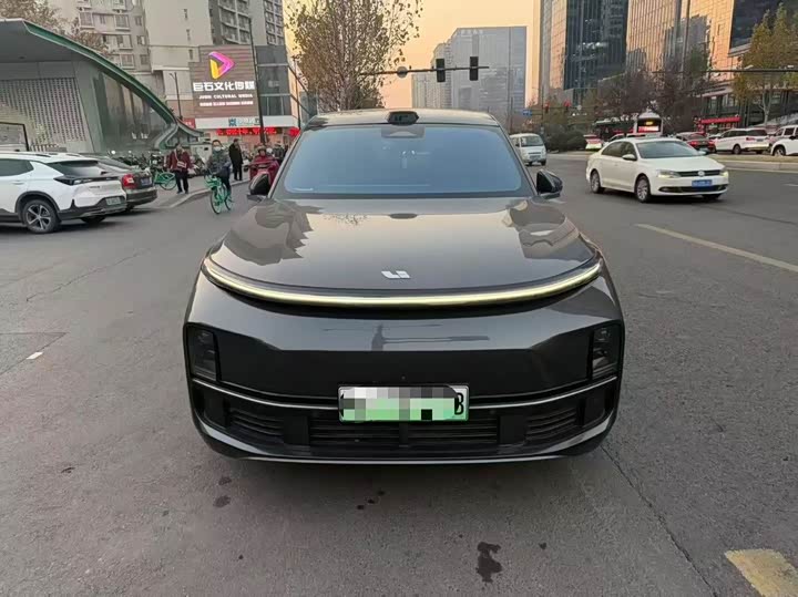 Фото 2 - LiXiang L8