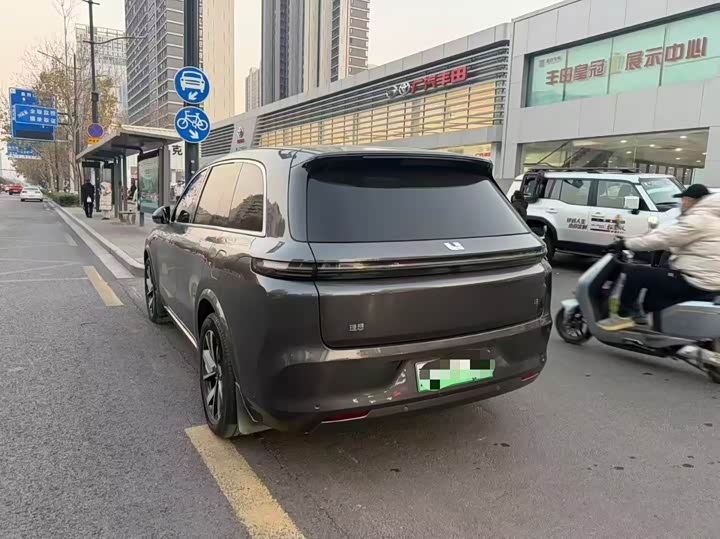 Фото 7 - LiXiang L8