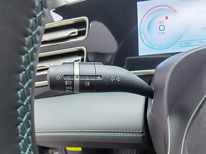 Фото 5 - BYD Qin L