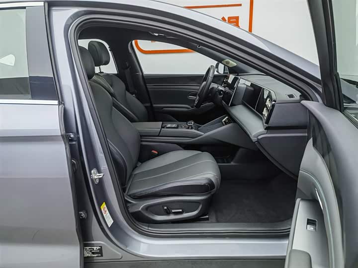 Фото 7 - BYD Qin L