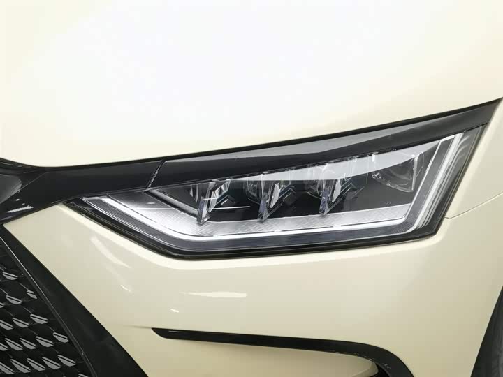 Фото 7 - BYD Han