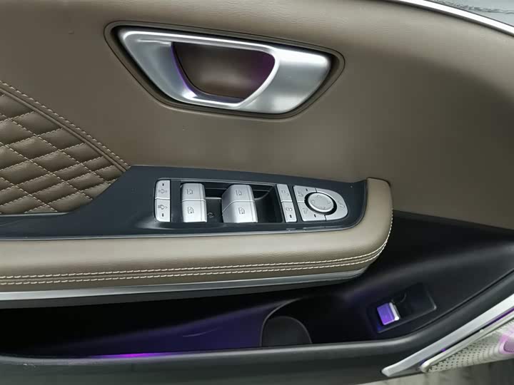 Фото 9 - BYD Han