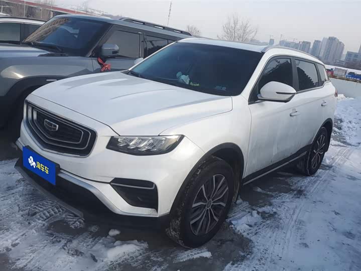 Фото 1 - Geely Atlas