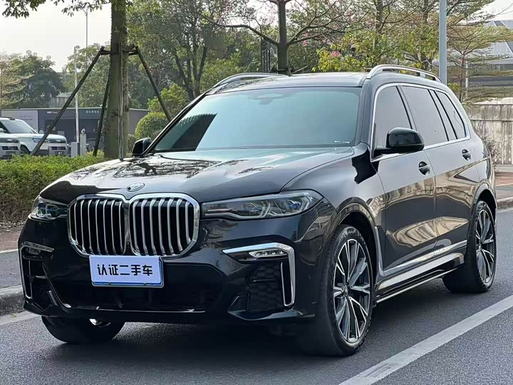 Фото 1 - BMW X7