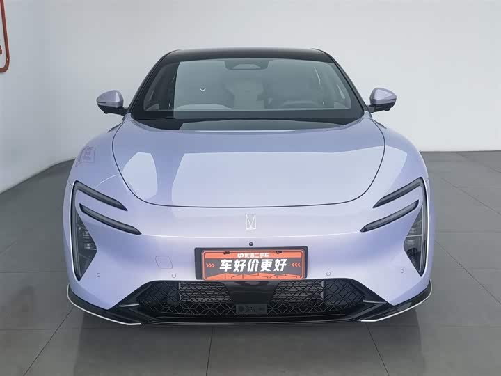 Фото 3 - Avatr 06