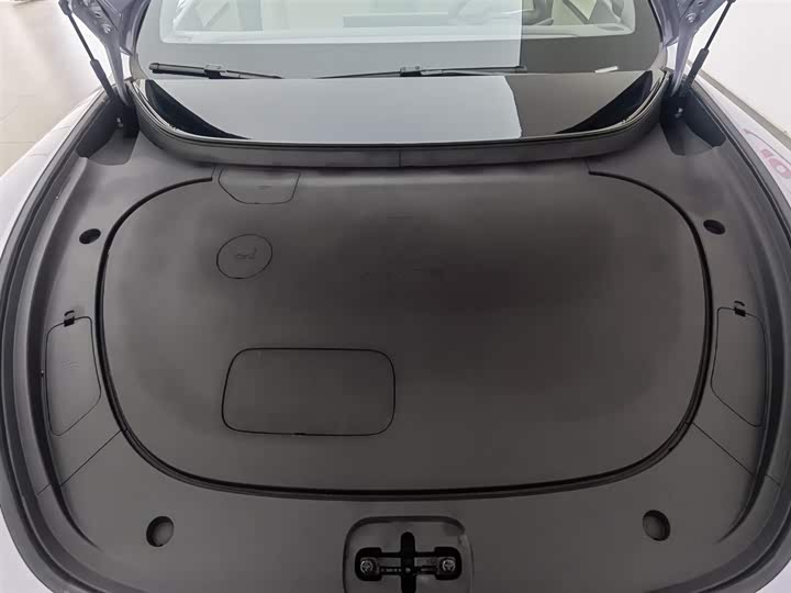 Фото 6 - Avatr 06