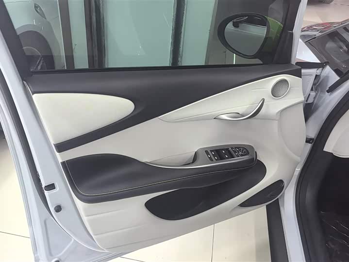 Фото 7 - BYD Dolphin