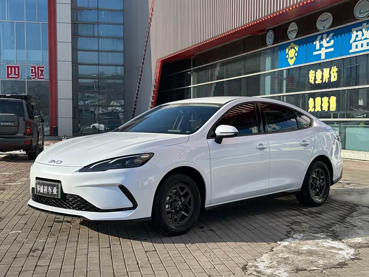 Фото 3 - BYD Seal 05 DM-i Hybrid