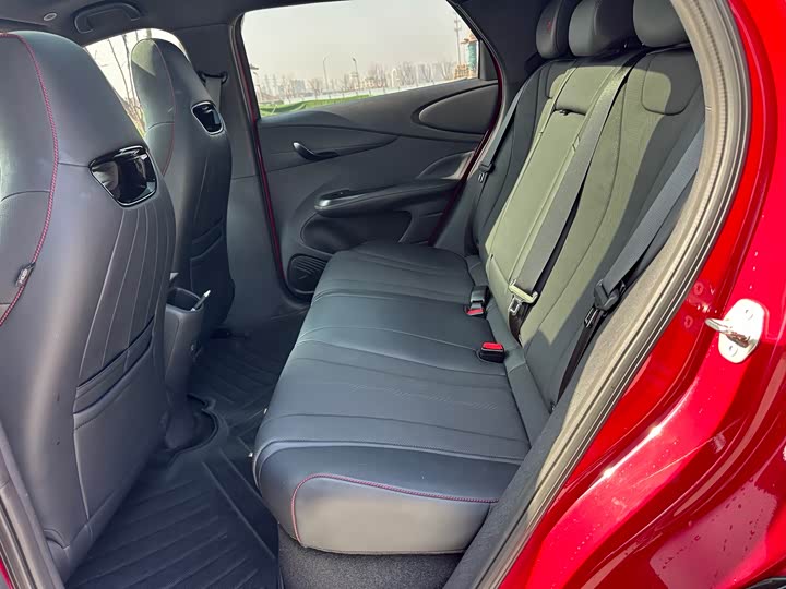 Фото 6 - BYD Dolphin