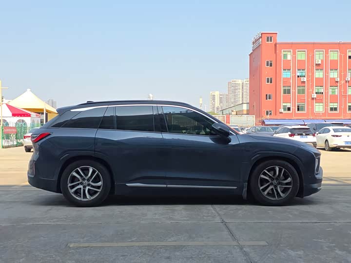 Фото 4 - Nio ES6