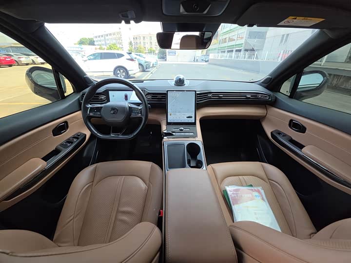 Фото 8 - Nio ES6