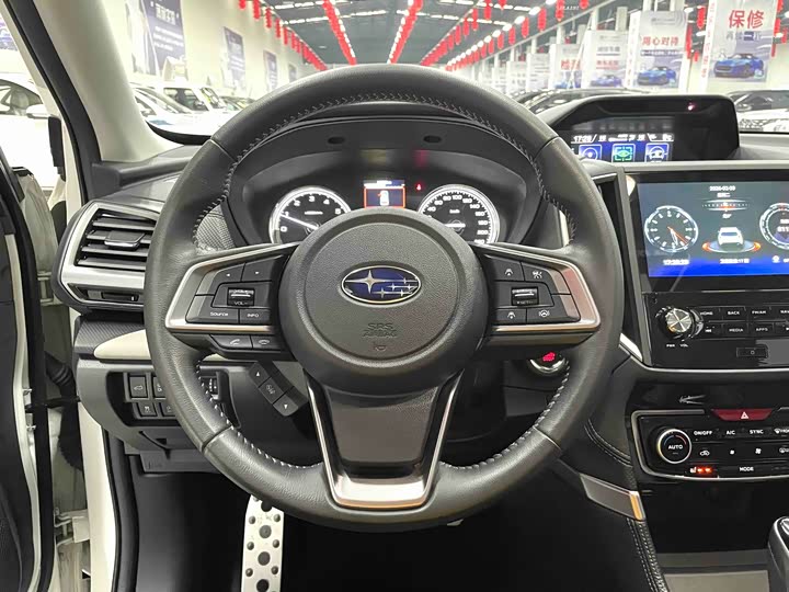 Фото 4 - Subaru Forester