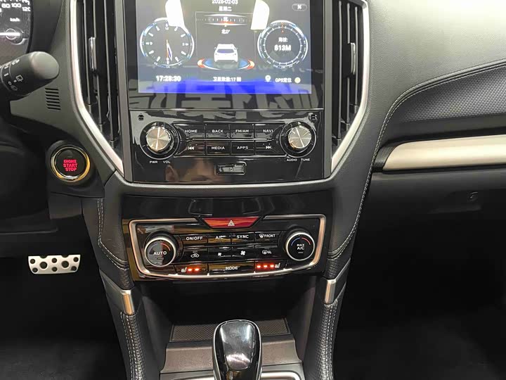 Фото 8 - Subaru Forester