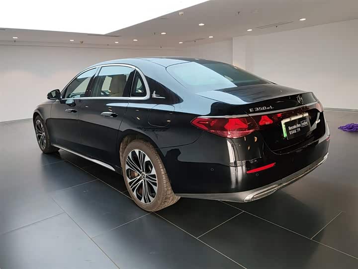 Фото 5 - Mercedes-Benz E-Class Hybrid