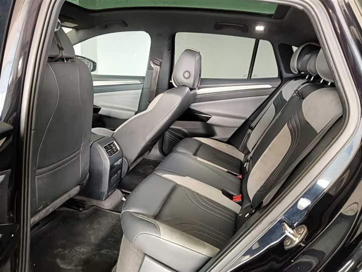 Фото 9 - Volkswagen ID.4 Crozz