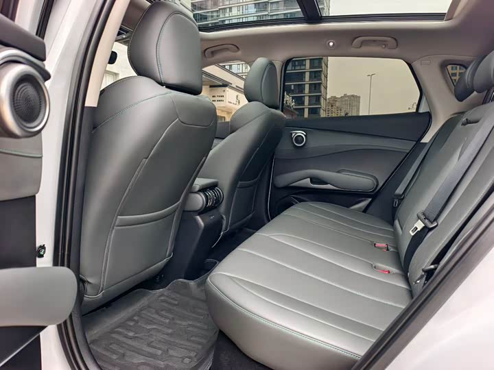 Фото 9 - BYD Yuan Plus