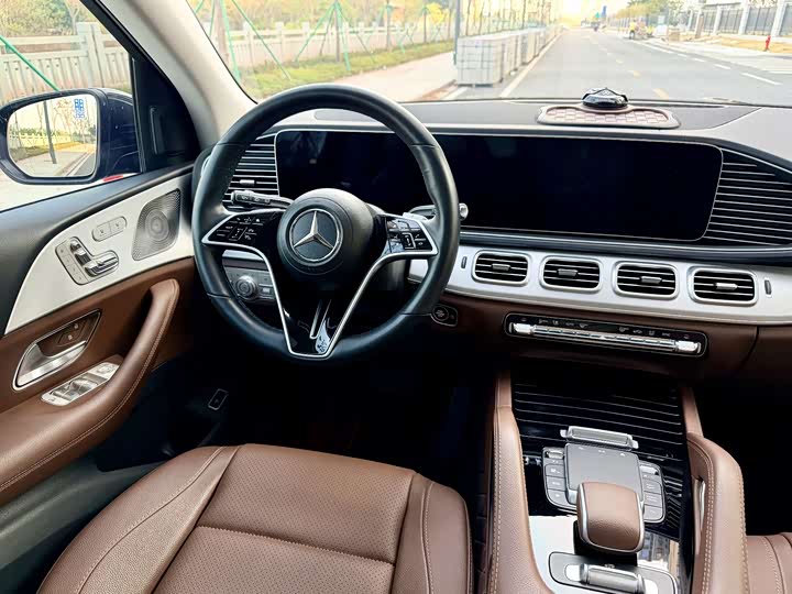 Фото 9 - Mercedes-Benz GLS-Class