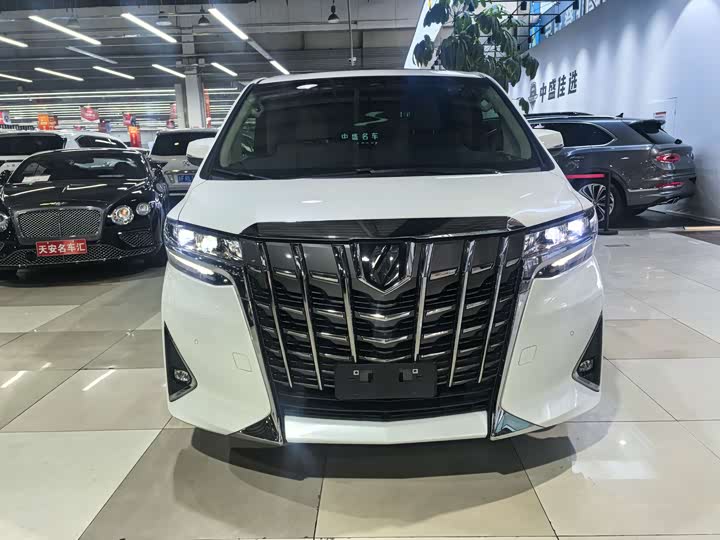 Photo 2 - Toyota Alphard