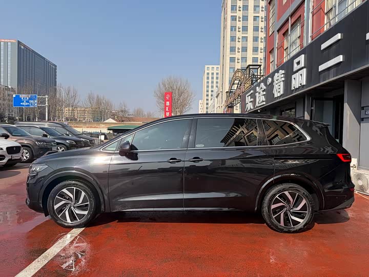 Фото 3 - Volkswagen Viloran