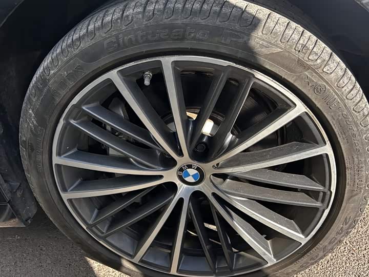 Фото 3 - BMW 5 Series