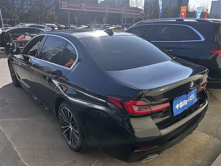 Фото 6 - BMW 5 Series