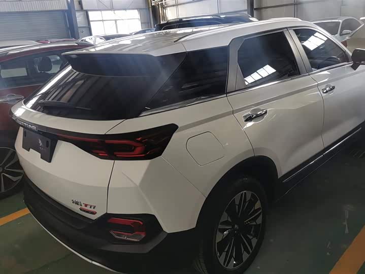 Фото 3 - Bestune T77