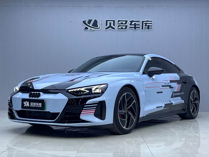 Фото 1 - Audi RS e-tron GT