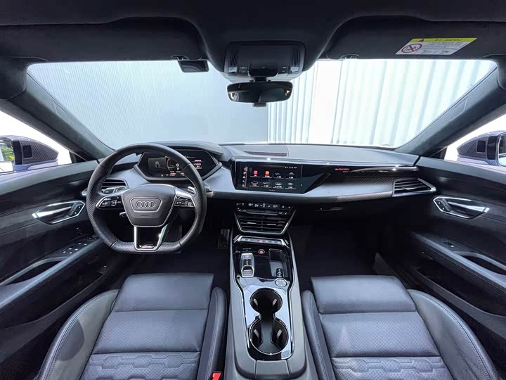 Фото 8 - Audi RS e-tron GT