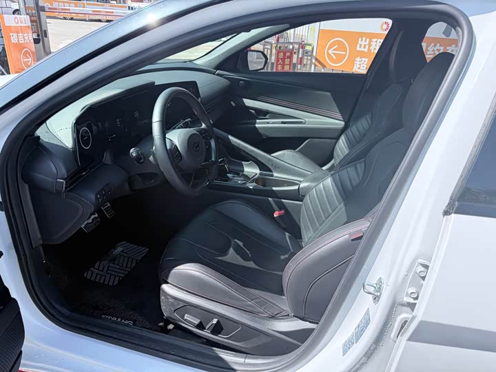 Фото 8 - Hyundai Elantra N line