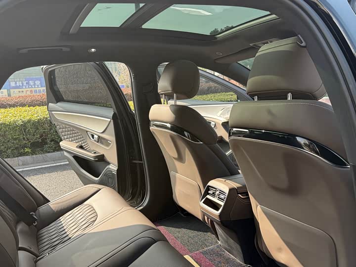 Фото 9 - BYD Han