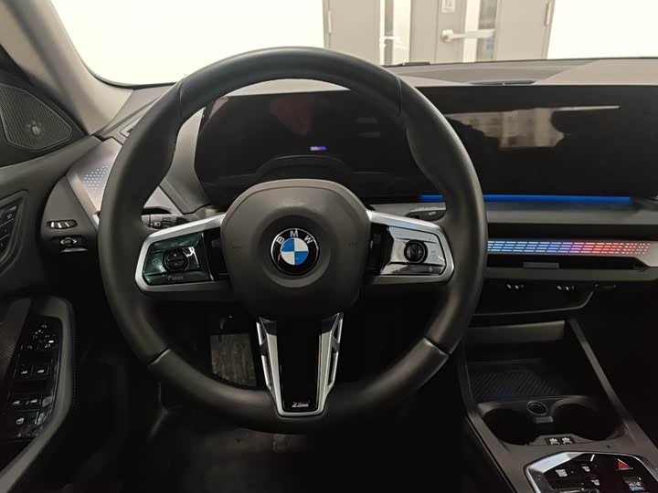 Фото 8 - BMW 2 Series