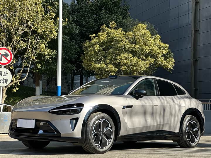 Фото 1 - Xiaomi YU7