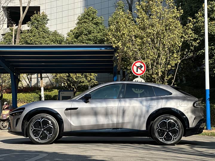 Фото 5 - Xiaomi YU7