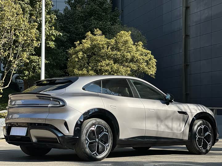 Фото 6 - Xiaomi YU7