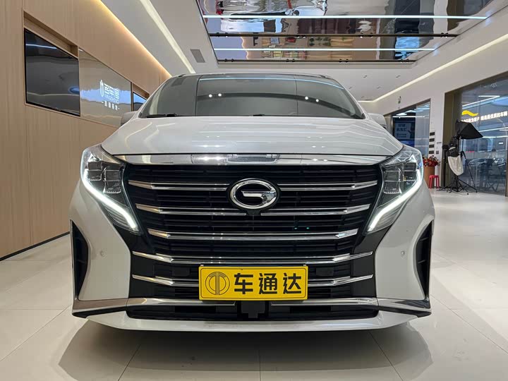Фото 1 - GAC Trumpchi M8