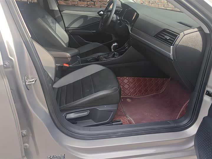 Фото 8 - Volkswagen Sagitar L