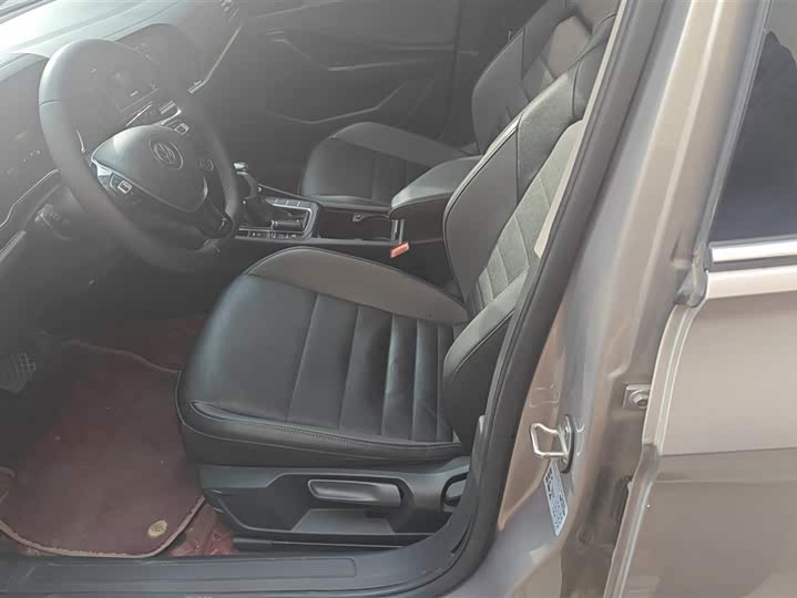 Фото 9 - Volkswagen Sagitar L