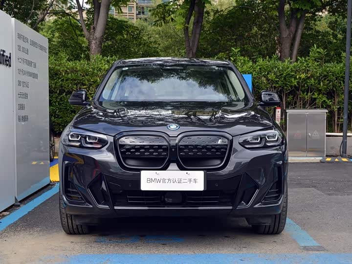 Фото 2 - BMW iX3