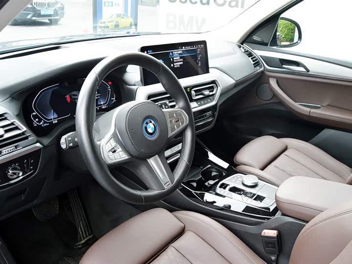 Фото 6 - BMW iX3