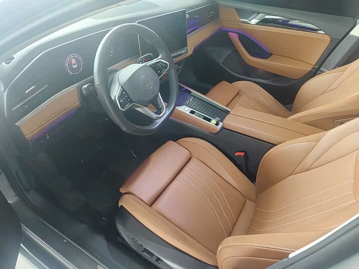 Фото 3 - Volkswagen Magotan