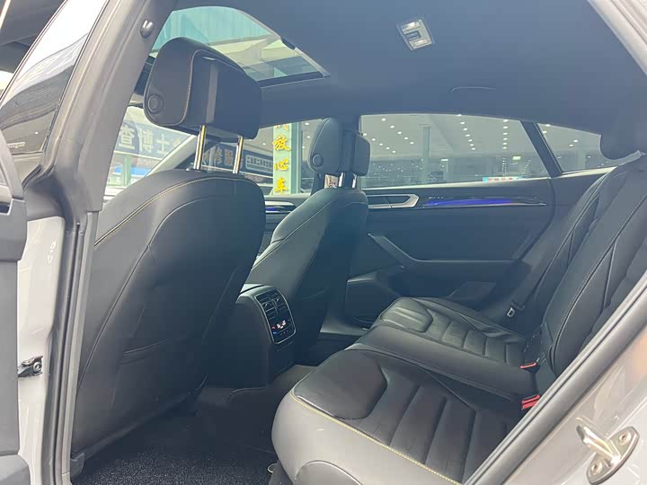 Фото 6 - Volkswagen CC