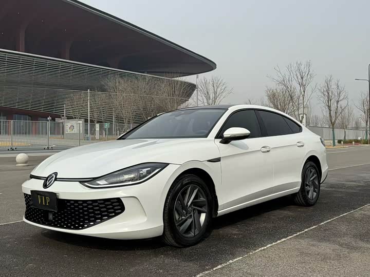 Фото 1 - Volkswagen Lamando L