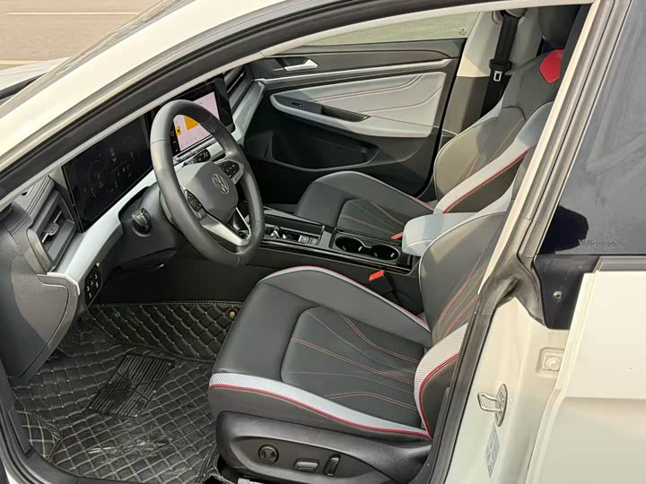 Фото 4 - Volkswagen Lamando L