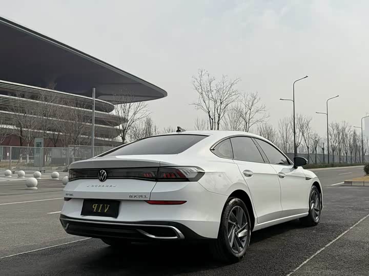 Фото 7 - Volkswagen Lamando L